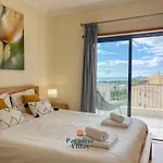 Two Bedroom With Sea Views In 公寓 *