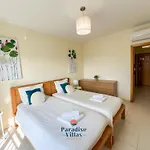 Two Bedroom With Sea Views In Appartement